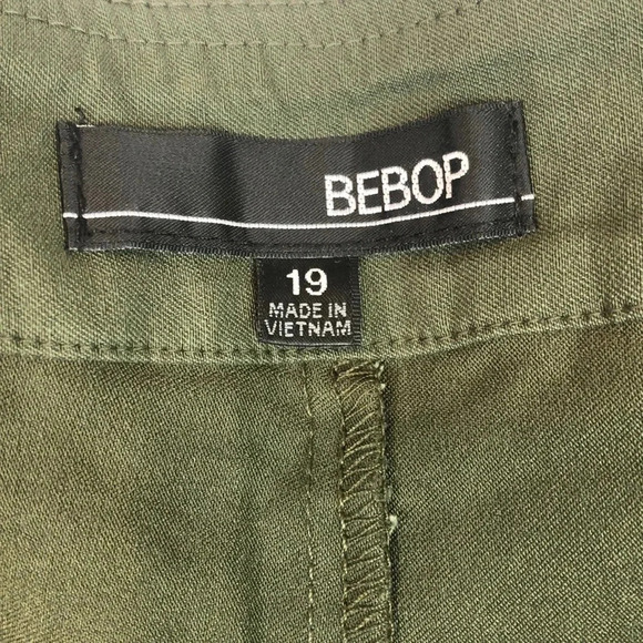 Bebop New Juniors Size 19 Olive Green Pull-on Style Short - Picture 5 of 7